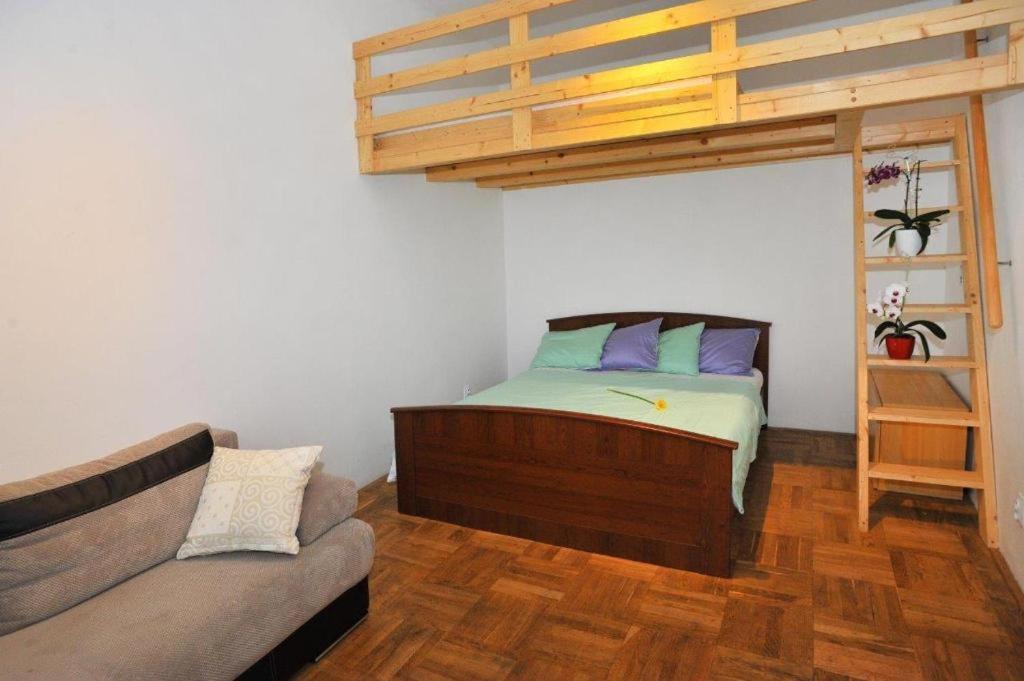 Condo In Vinohrady Prague Exterior photo