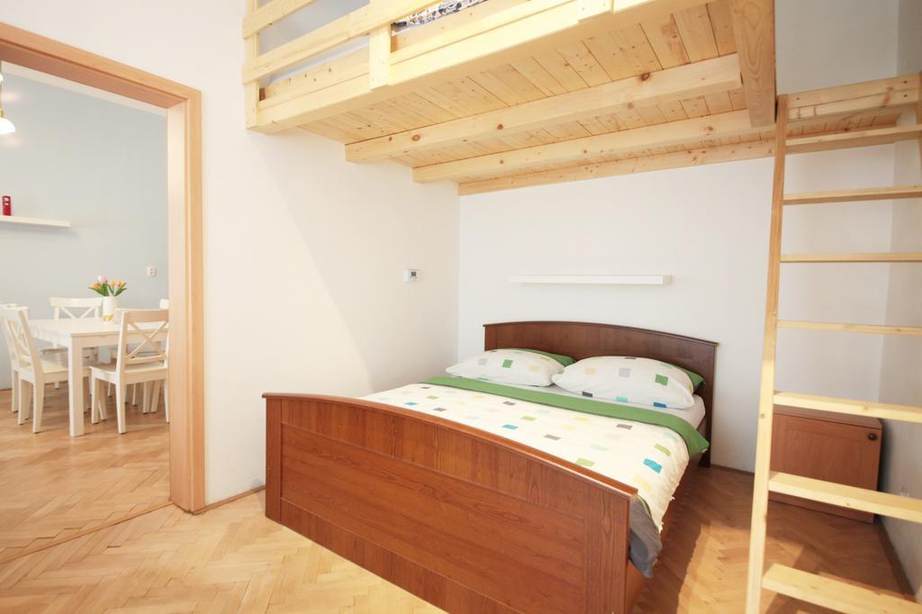Condo In Vinohrady Prague Exterior photo