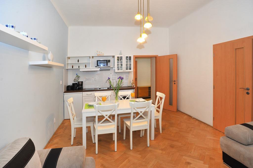 Condo In Vinohrady Prague Exterior photo