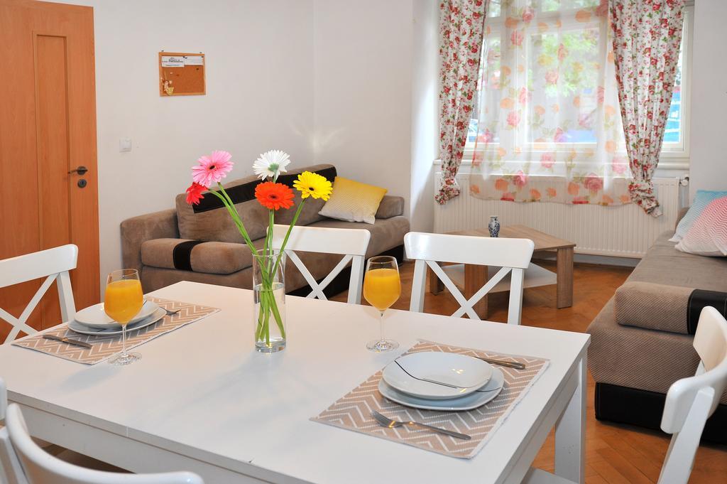 Condo In Vinohrady Prague Exterior photo