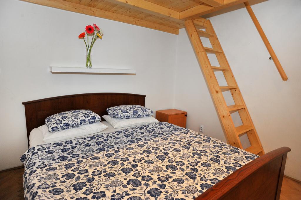 Condo In Vinohrady Prague Exterior photo