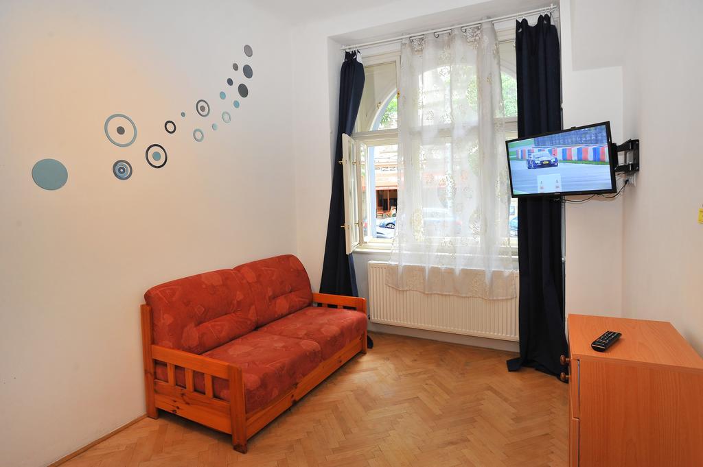 Condo In Vinohrady Prague Exterior photo